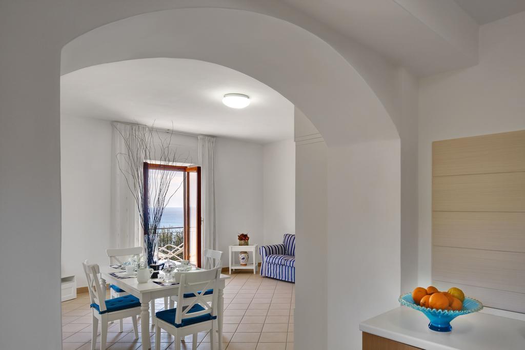 Matisse Nerano By Gocce Lägenhet Marina del Cantone Rum bild